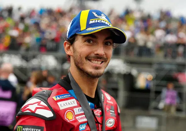 A Motegi l'enigma di Pecco Bagnaia: sta ingannando tutti o vincere la Sprint non gli &egrave; sembrato vero? Lui dice: "Il cielo giocciolava..."