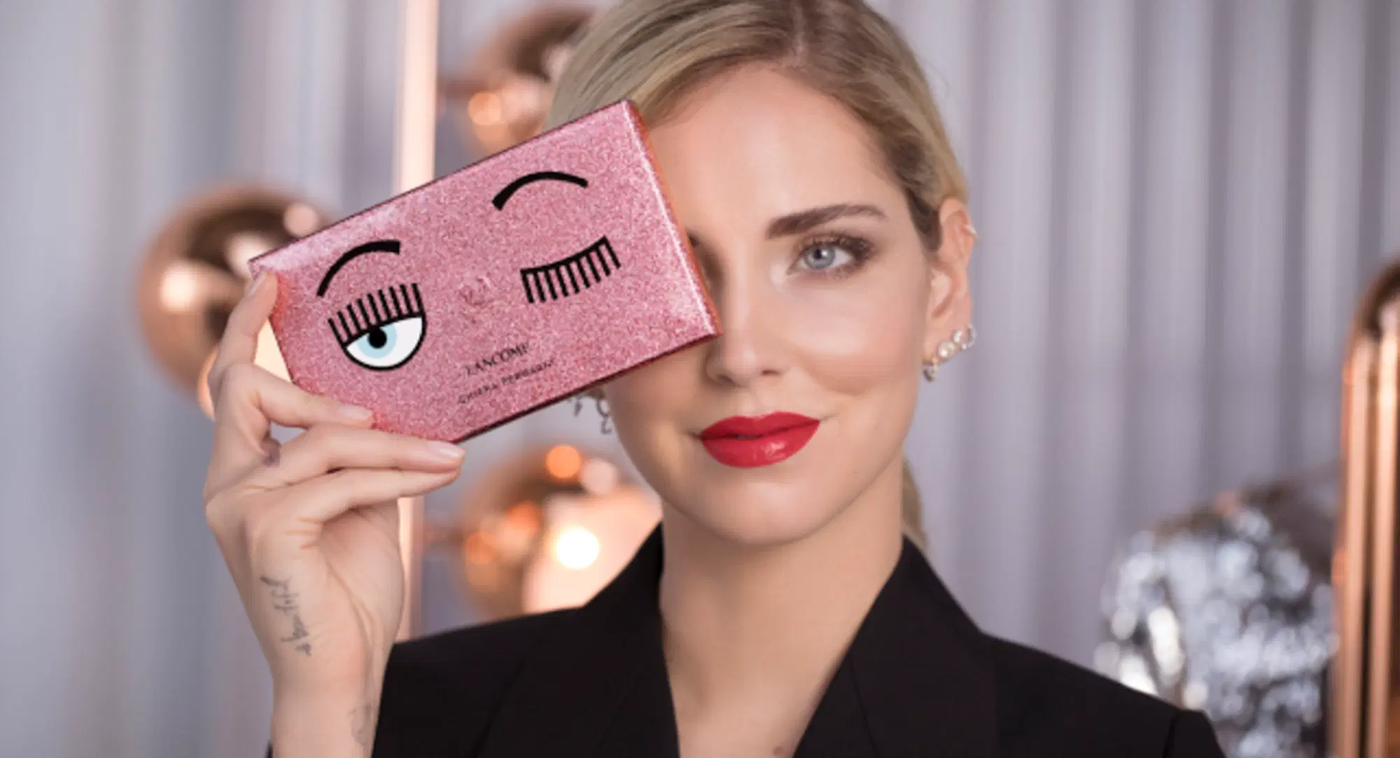 Il logo dell'occhio di Mira from Miami (Mira Pantano) simile a quello di Chiara Ferragni