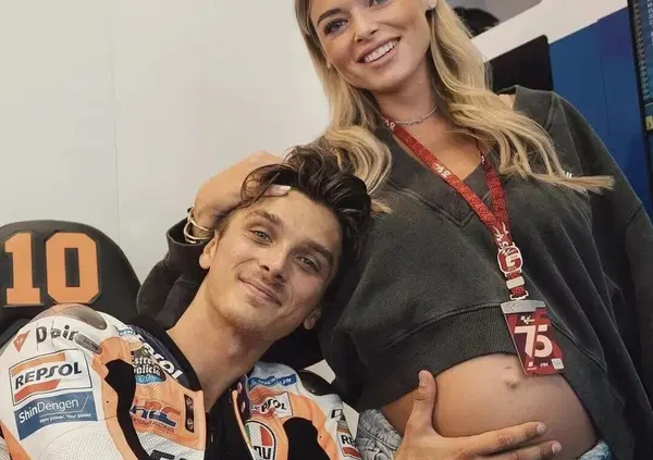 Fenomenologia del pilota moderno: Luca Marini ce l'ha fatta! Dopo il matrimonio, ecco le prime foto da pap&agrave;...