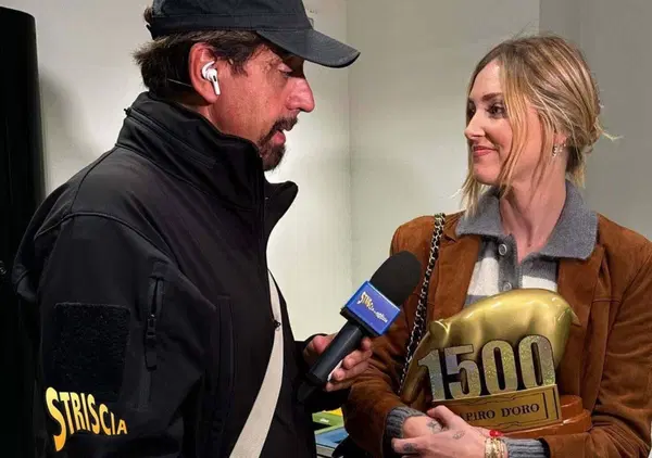 Chiara Ferragni a Striscia la Notizia replica a Taylor Mega: &ldquo;Coppia aperta con Fedez? Se significa che uno tradisce e l&rsquo;altro no, non eravamo una coppia aperta&rdquo;. Si aggiudica il Tapiro 1500 (su Canale 5) e sul processo: &ldquo;Quest&rsquo;anno niente pandoro..." 