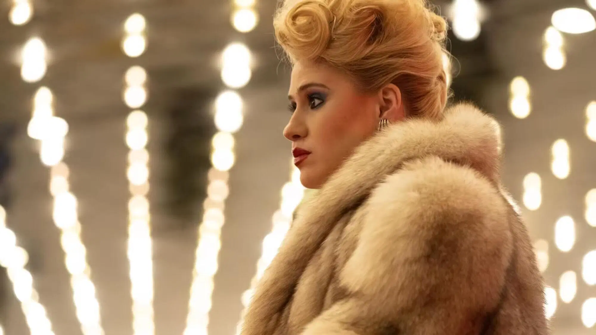 Maria Bakalova nei panni di Ivana Trump in "The Apprentice"