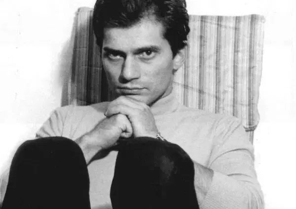 Premio Tenco, ma se da 10 anni la famiglia di Luigi &egrave; contro il Club non &egrave; il momento di riflettere? Ecco le accuse: targhe, politici, Sanremo, interessi personali e sfruttamento commerciale...