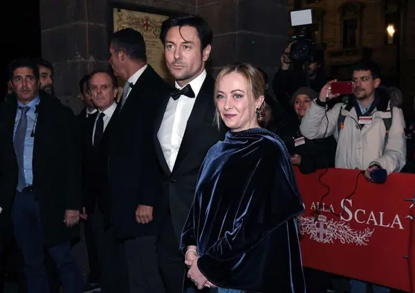 Andrea Giambruno primo ospite di Belve, ma che ci va a fare? Ha delle rivelazioni scomode o dir&agrave; a Francesca Fagnani che &egrave; tornato l'amore con Giorgia Meloni? E la Rai prova a rilanciarsi...