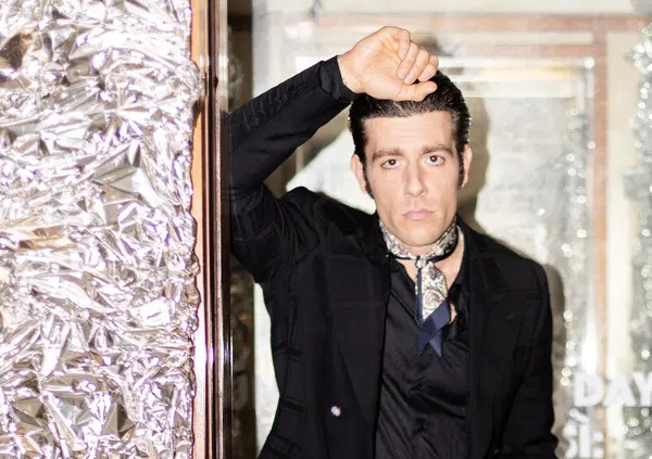 Edoardo Purgatori sul prendere posizione, la guerra, lo sguardo intimo del cinema di Ozpetek e il teatro libero: intervista esclusiva