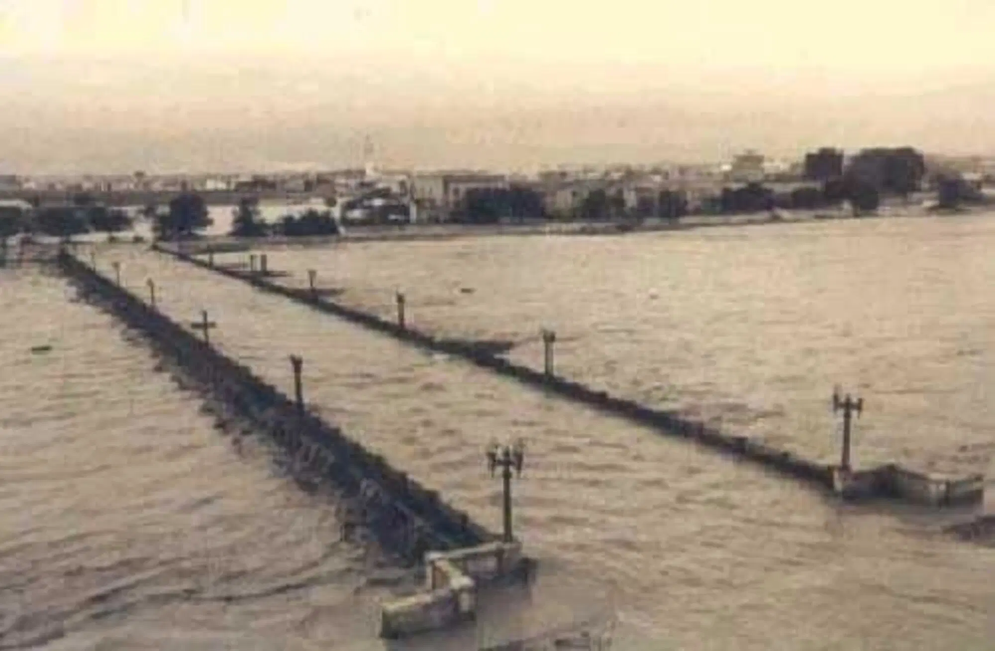 L'alluvione a Valencia del 1957
