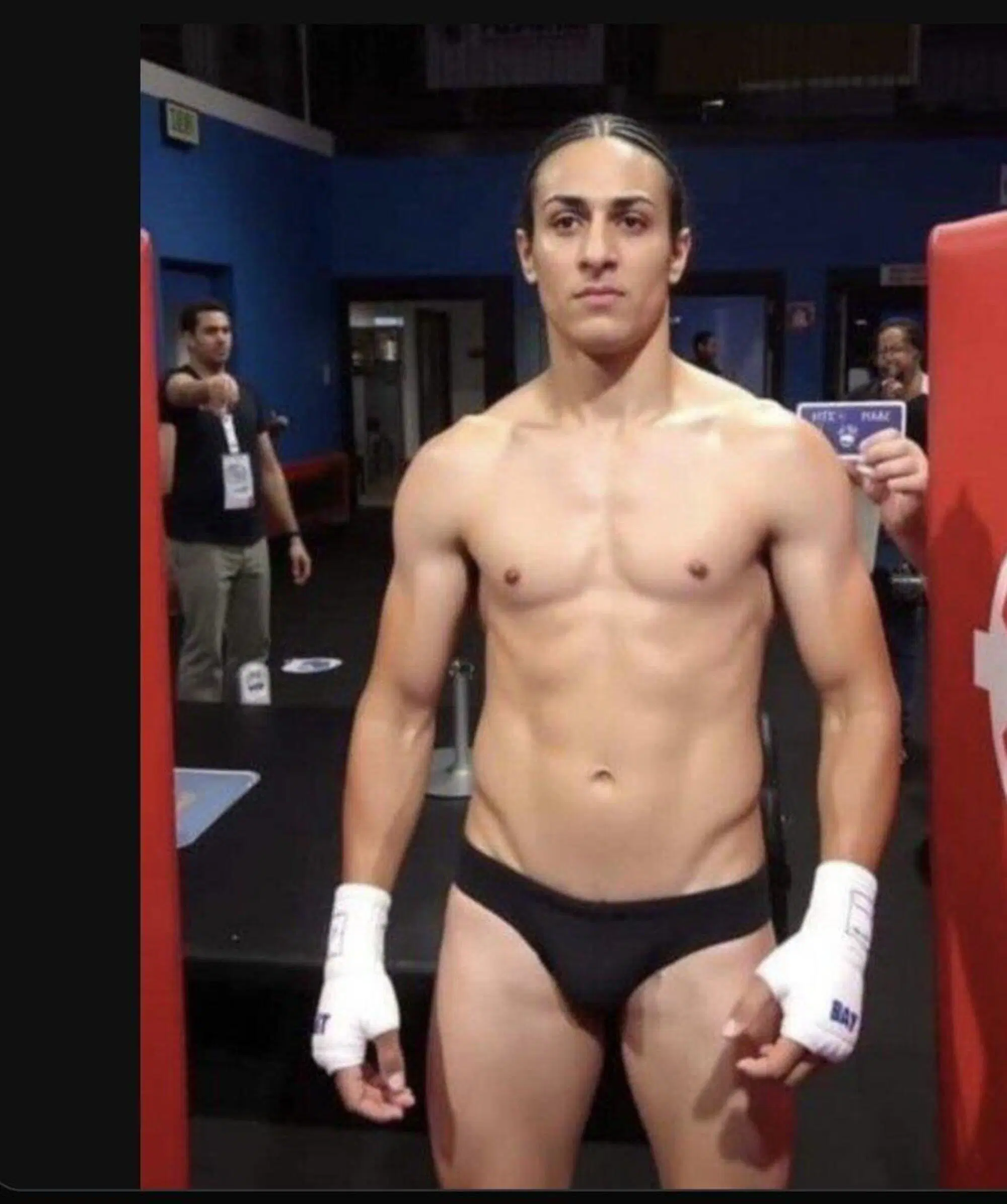 L'immagine fake di Imane Khelif con fisico chiaramente maschile