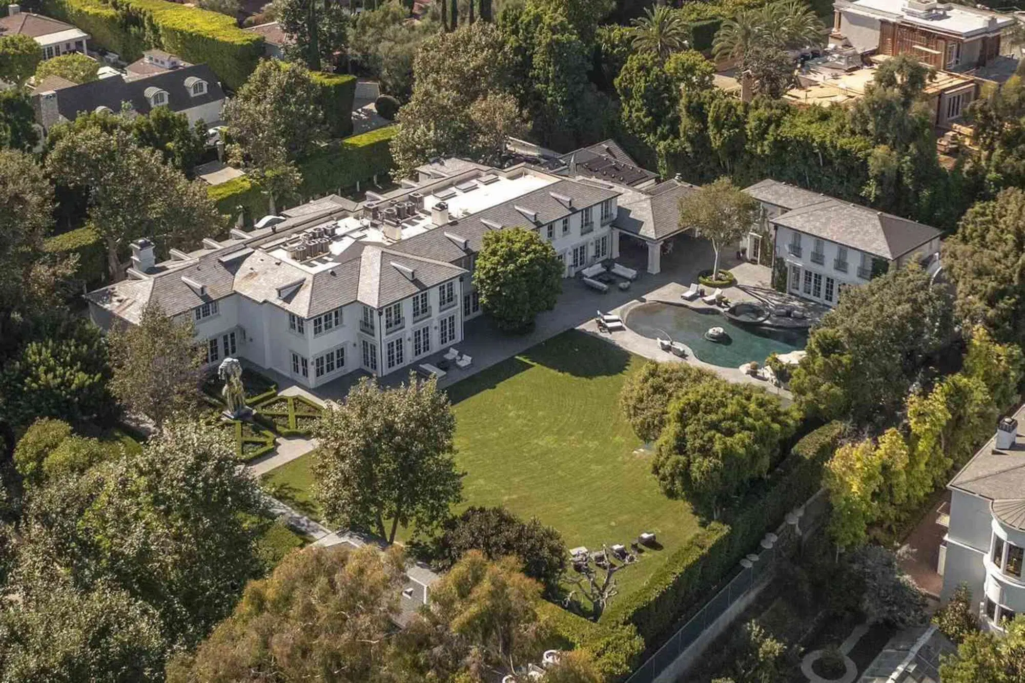 La villa di Sean Diddy Combs rimane invenduta