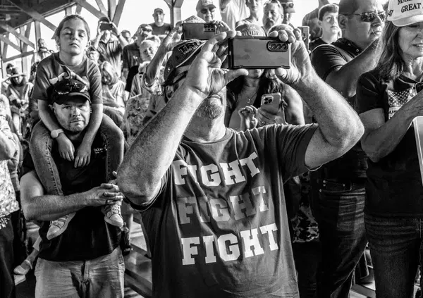 &ldquo;Abbiamo percorso 32 mila chilometri per capire gli Stati Uniti: chi vota Trump &egrave; stanco di essere chiamato fascista&rdquo;. Intervista alla giornalista Maria Teresa Cometto: &ldquo;I media e i Democratici non hanno capito il Paese&rdquo;. Musk? &ldquo;Imprevedibile, ma&hellip;"