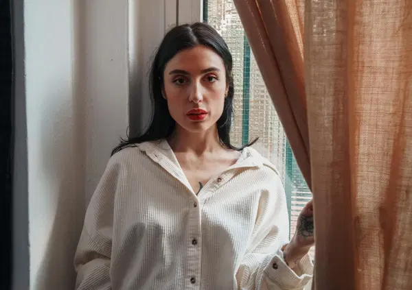 Pi&ugrave; libri pi&ugrave; liberi e il caso Caffo, Carlotta Vagnoli attacca Chiara Valerio: &ldquo;Femminismo usato per vendere libri&rdquo;. E sulle accuse di maltrattamenti all'ex compagna: &ldquo;Orrori di manipolazione...&rdquo;