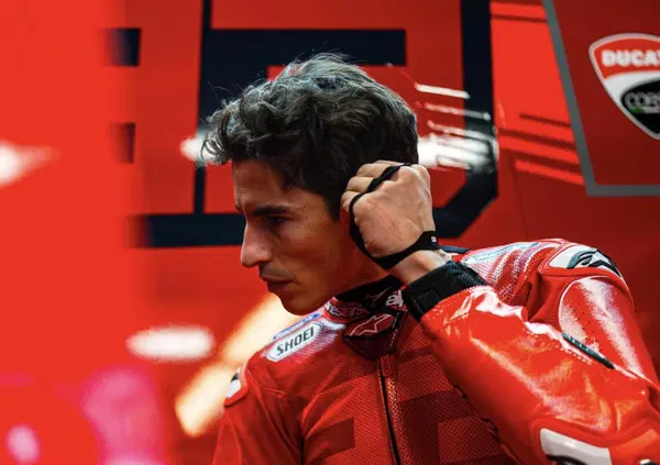 In Spagna non hanno dubbi: "Marc Marquez vuole vincere nel 2025 e 2026 per superare Valentino Rossi e ritirarsi"