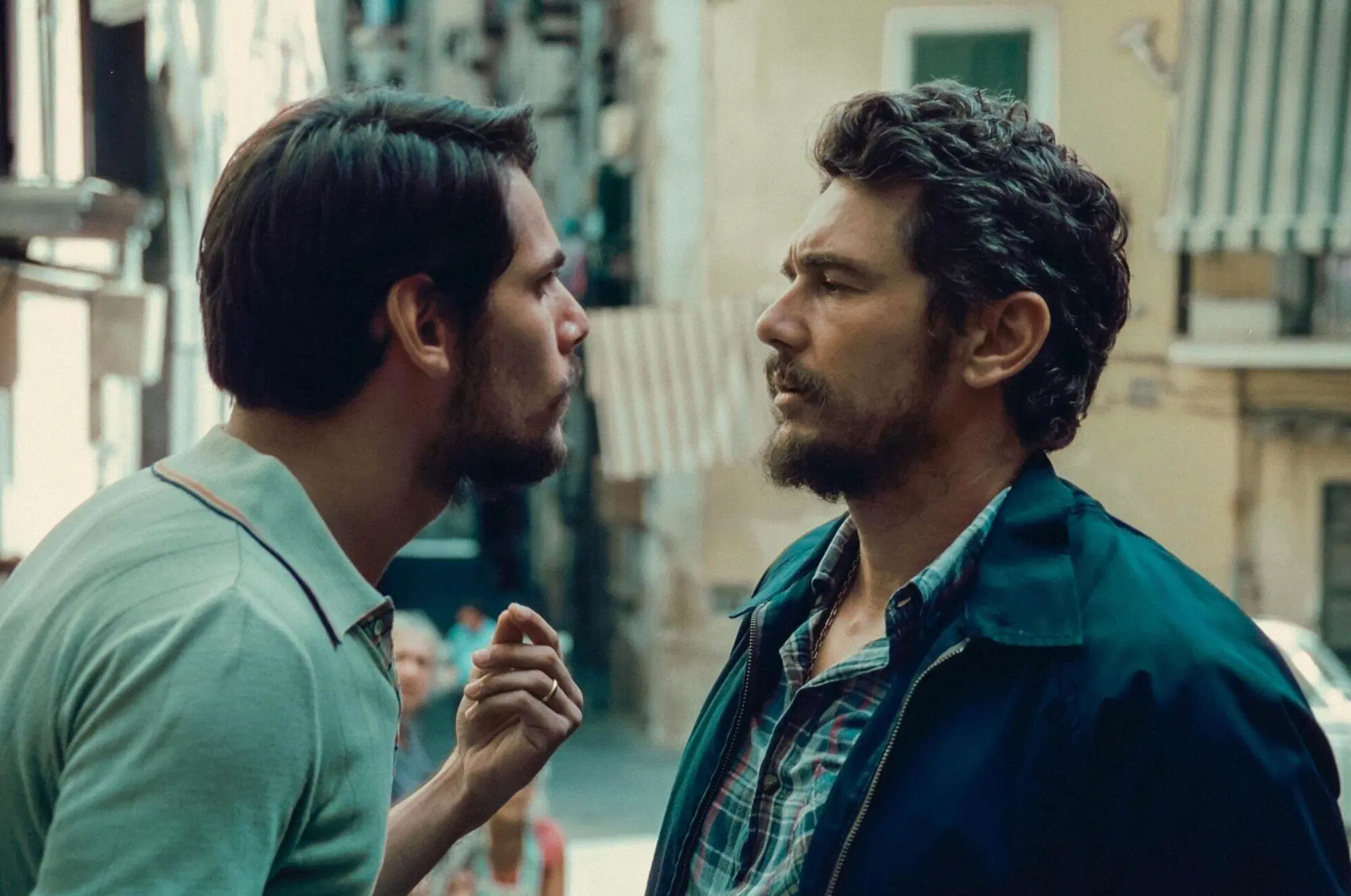 Enzo (Francesco Di Napoli) e Dean Barry (James Franco) in "Hey Joe"
