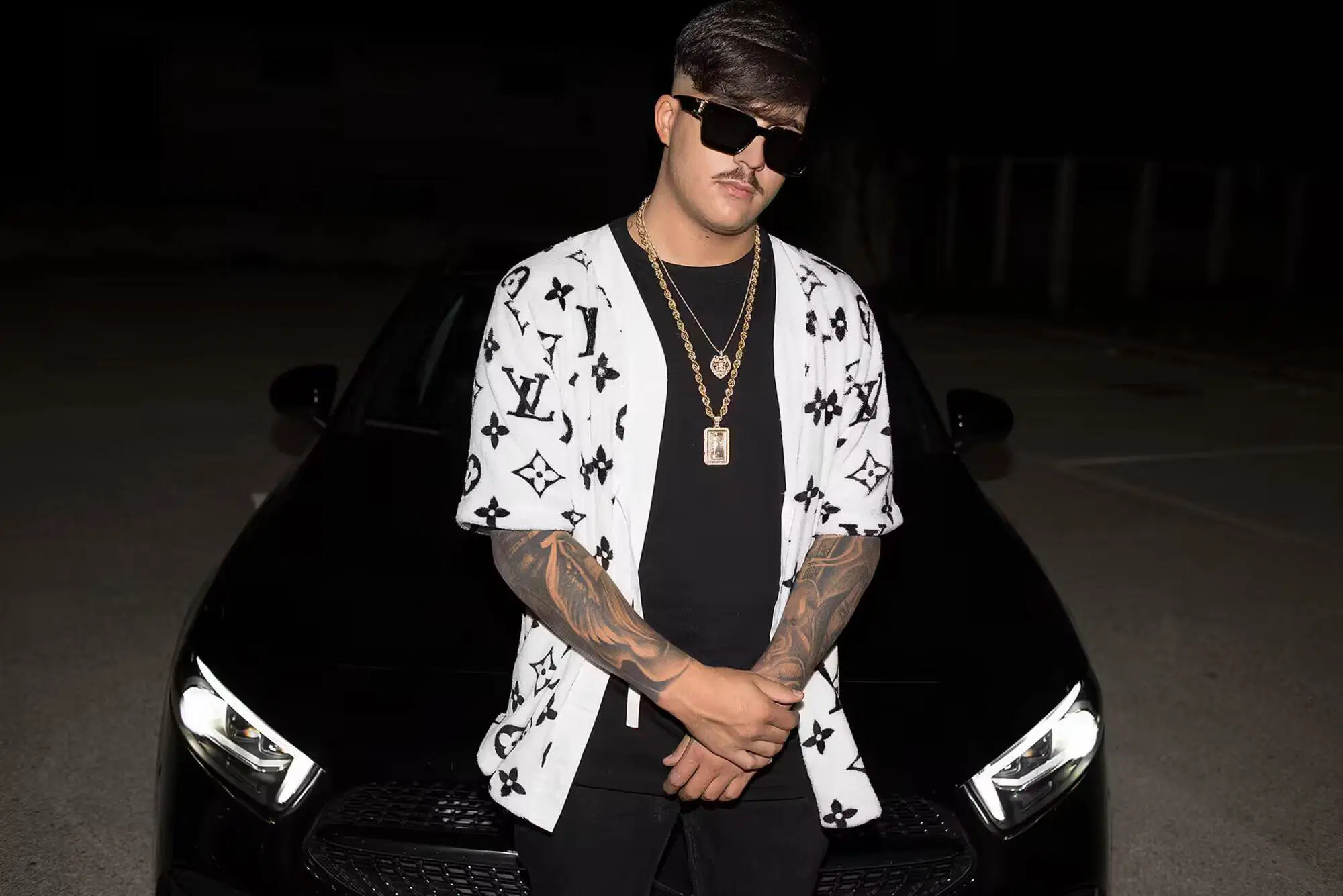 Geolier primo in classifica dei pi&ugrave; ascoltati in Italia su Spotify