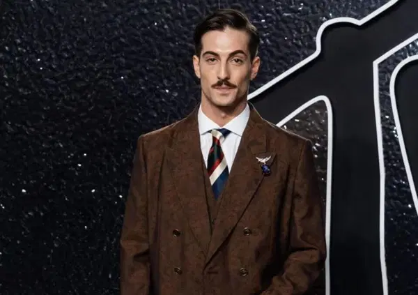 Damiano David (Maneskin) ci schifa tutti? Per la promozione della sua carriera da Harry Styles de noantri (tra &ldquo;Born with the broken heart&rdquo; e &ldquo;Silverlines&rdquo;) va ovunque, tranne che in Italia&hellip;