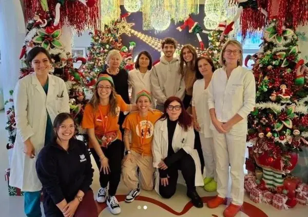 Ok, ma l&rsquo;avete visto Pecco Bagnaia che arriva ultimo? Eccolo con Domizia sulla &ldquo;Ducati Desmopiedi&rdquo; (&ldquo;penalizzato&rdquo; da un cuore che &ldquo;pesa tanto&rdquo;)