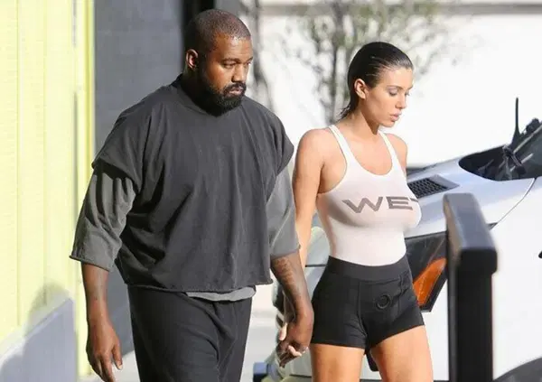 La nuova villa di Kanye West? 35 milioni di dollari, 18 bagni e 11 camere. Ma c&rsquo;&egrave; anche Bianca Censori? Dopo le voci di una rottura, ecco il regalo di fine anno di Ye&hellip;