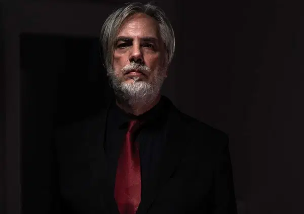 &Egrave; morto Paolo Benvegn&ugrave;, cantautore simbolo della musica d&rsquo;autore. Aveva vinto la Targa Tenco a 59 anni nel 2024