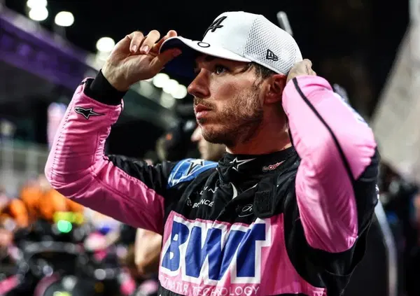 Pierre Gasly &egrave; pelato? Boom sui social per il francese, che nel frattempo si prepara all'anno zero con l'Alpine assieme a Jack Doohan e Flavio Briatore