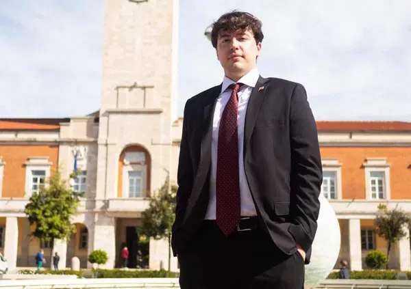 Com'&egrave; morto Luca Palmegiani a Roccaraso, giovane di Forza Italia? Il salto dall'hotel durante la convention, Tajani pubblica un saluto commovente e&hellip; ecco i messaggi d'addio sui social ai parenti e al partito