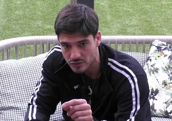 Grande Fratello, ma davvero Lorenzo vuole lasciare la casa? Sbotta contro Helena dopo l&rsquo;uscita di Jessica Morlacchi (che critica Alfonso Signorini). E ora che Shaila &egrave; a rischio eliminazione&hellip; Le parole dette ad Amanda