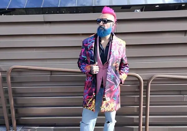 Le avete viste le nuove tendenze (folli) del Pitti Uomo di Firenze? La moda &egrave; tutta colori fluo e orsacchiotti, ma c'&egrave; qualcuno che si vestirebbe cos&igrave;?