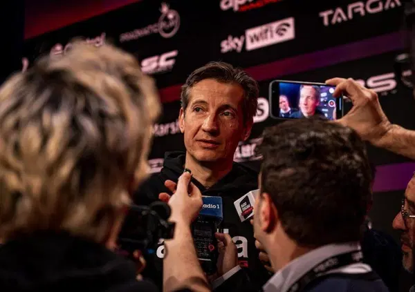 &ldquo;Nel 2025 la grande rivoluzione Aprilia e nel 2026&hellip;&rdquo;: Massimo Rivola a MOW anche su quei piloti che dicono "la moto &egrave; una merd*"