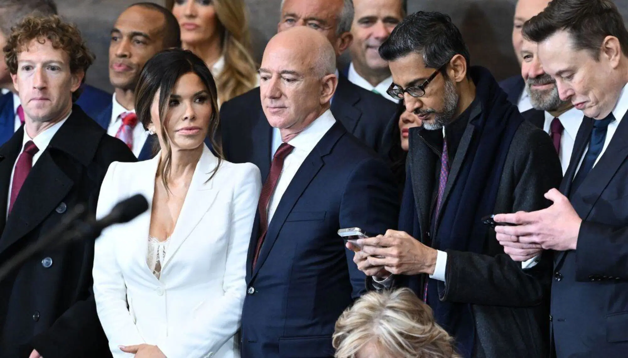 Mark Zuckerberg, Jeff Bezos e Elon Musk all'Inauguration Day di Trump