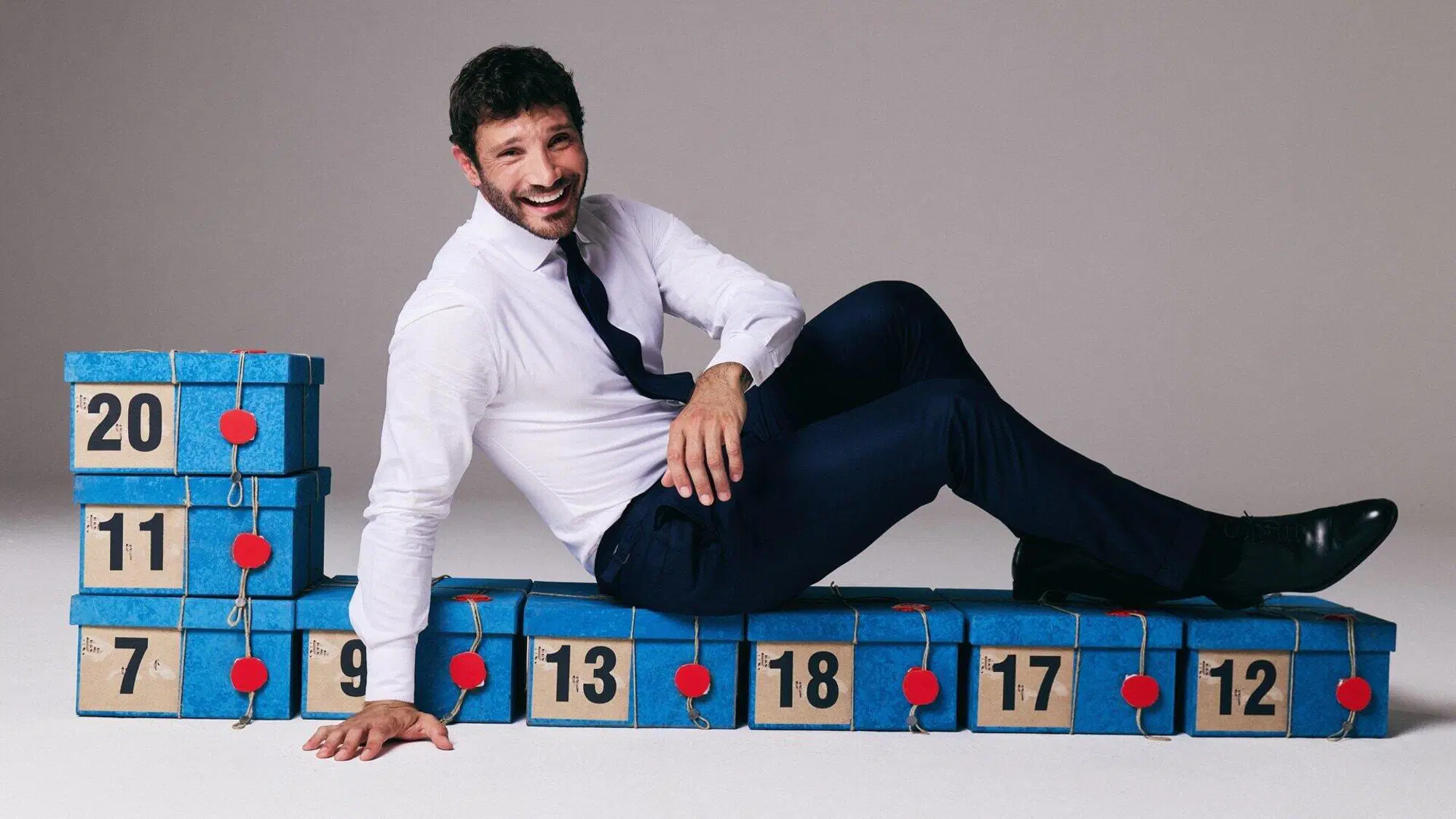 Il successo di Stefano De Martino ad "Affari tuoi" &egrave; una questione di "pacco"?