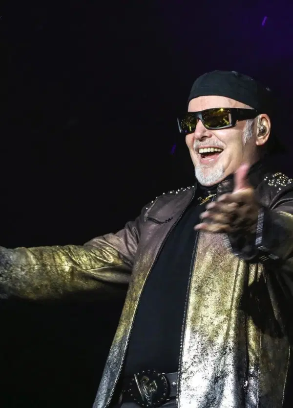 Vasco Rossi reporter? Dagli incendi al Cybertruck