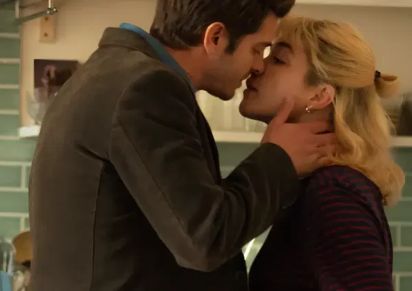 Abbiamo visto We Live in Time - Tutto il tempo che abbiamo al cinema in anteprima, ma com&rsquo;&egrave;? Un film da vedere se hai bisogno di piangere. Andrew Garfield? &Egrave; l'amore e Florence Pugh&hellip;