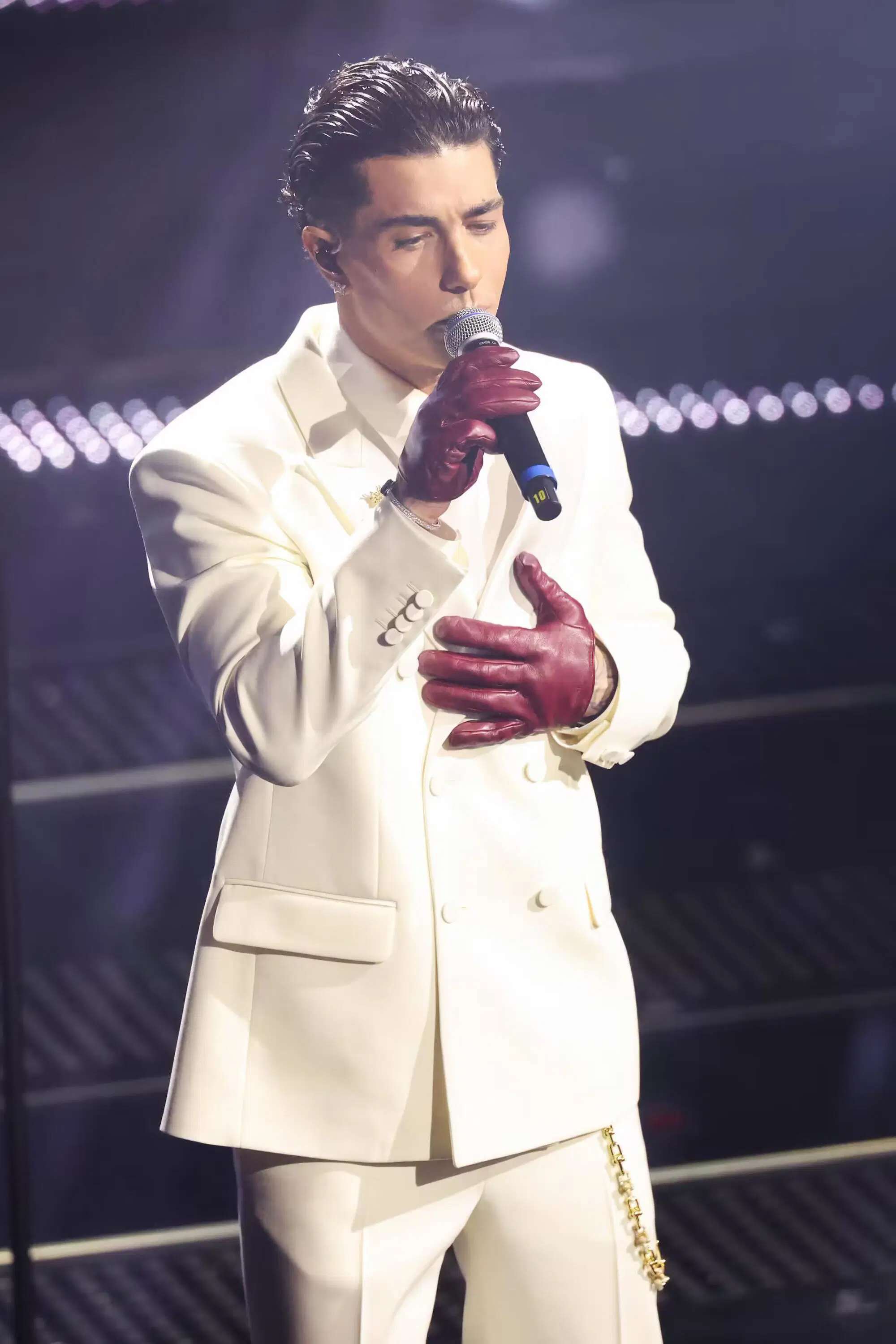 Tony Effe e l'outfit Gucci da 500mila euro