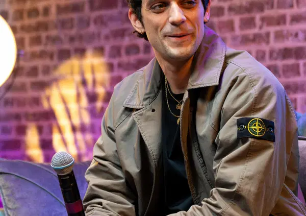 Le interviste di Michele e Lucia Monina nel Salotto del Villaggio del Festival, Bresh: &ldquo;Con Cristiano De Andr&egrave; un trip incredibile&rdquo;. Sanremo? &ldquo;Adesso mia nonna e mia zia sono contente&rdquo;, e sul Genoa, l'ansia e il tour in arrivo&hellip;