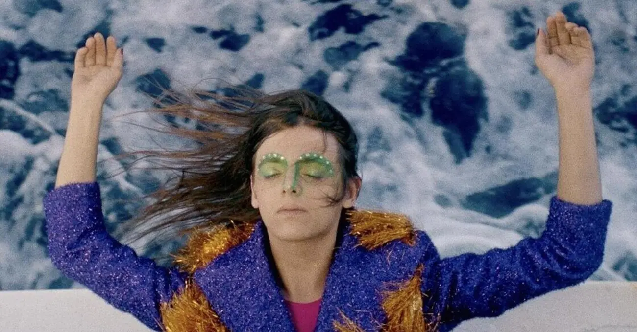 [VIDEO] Lucio Corsi &egrave; uno di noi, uno di quelli che riconoscono la MotoGP ad occhi chiusi: &ldquo;Il casco pi&ugrave; bello? Ce l&rsquo;aveva il Sic&rdquo;