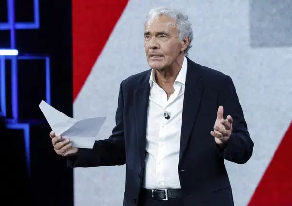 Sanremo 2025, ma cosa &egrave; successo dietro le quinte dell'Ariston tra Massimo Giletti e Fedez? Tensione tra il giornalista e il cantante. Ecco il retroscena dal Festival. C'entrano le inchieste de Lo Stato delle cose