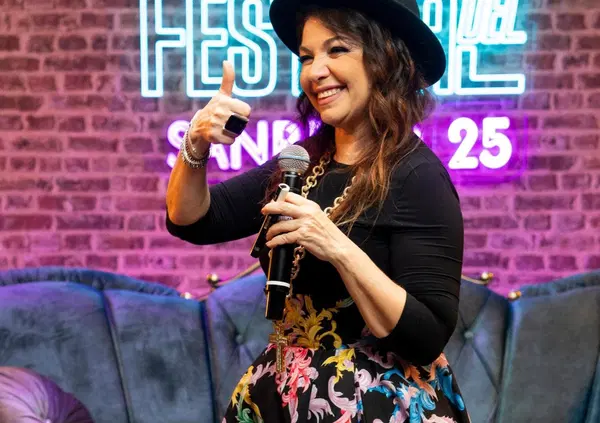 Le interviste di Michele e Lucia Monina nel Salotto del Villaggio del Festival, Cristina D'Avena: &ldquo;Io in gara a Sanremo? Con il brano giusto...". Giorgia? Ha l'occhio della tigre&rdquo;. Fedez? &ldquo;Mi &egrave; arrivato&rdquo;. E sulla sigla del Fantasanremo&hellip;