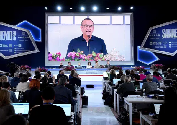 Sanremo 2025, i dubbi di MOW finiscono a Striscia la notizia dopo che in sala stampa avevamo seminato il panico: &ldquo;Davvero si poteva votare prima delle esibizioni?&rdquo;. E sgancia un'altra bomba su Olly&hellip; 