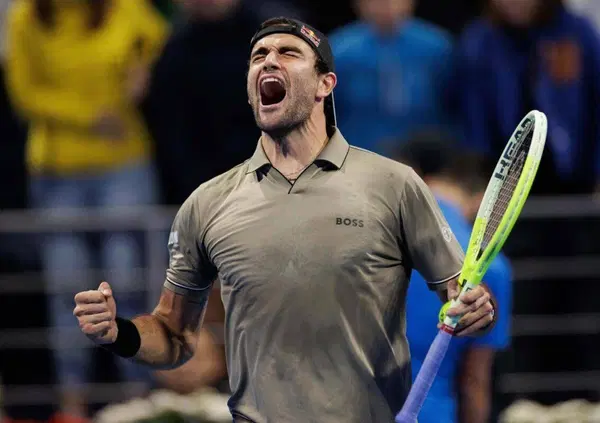 Berrettini martella e ride (e c'&egrave; Draper, attaccato da Kyrgios dopo Sinner), Paolini e Raducanu piangono (per davvero): i due volti del tennis e quello dello stalking