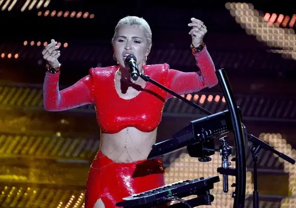 FantaSes*o Sanremo 2025, abbiamo scoperto chi l'ha fatto nei camerini dell'Ariston? Serena Brancale a MOW: "Ho fatto l'amore...". Dove e quando? [VIDEO]