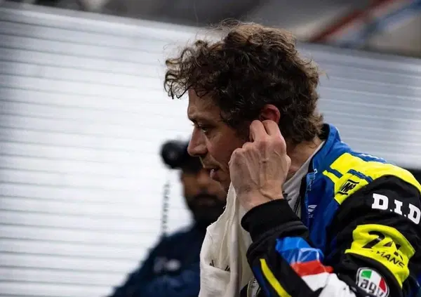 [VIDEO] Valentino Rossi &egrave; pronto per prendersi il WEC: dal nuovo casco dedicato alle sue donne alla BMW M4 GT3 Evo, ecco tutto quello che c'&egrave; da sapere