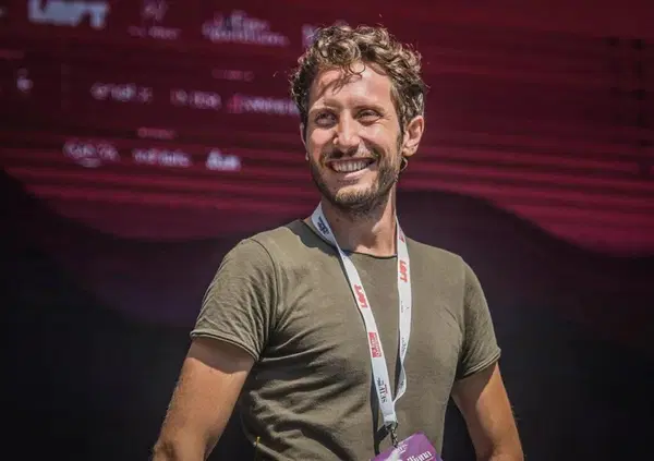 Mario Natangelo, Premio Funari: &ldquo;Censura? &Egrave; l'effetto Streisand: se nascondi, si scopre in altre forme&rdquo;. E se per il vignettista del Fatto quotidiano Trump e Musk sono &ldquo;un incidente d&rsquo;auto&rdquo;, Papa Francesco&hellip;