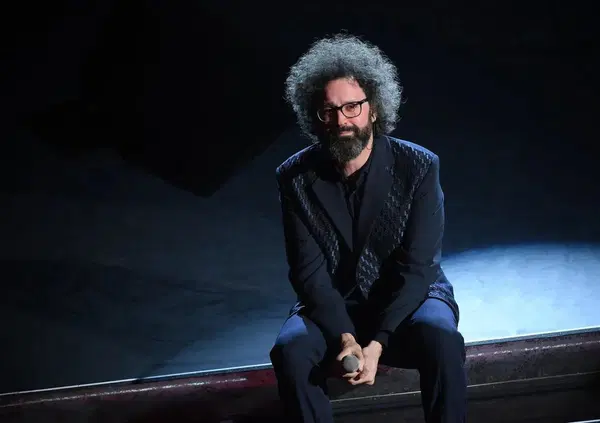 Ma quindi Simone Cristicchi a Sanremo ci ha preso tutti per il cu*o? Se solo oggi ammette che la mamma non aveva l'Alzheimer...