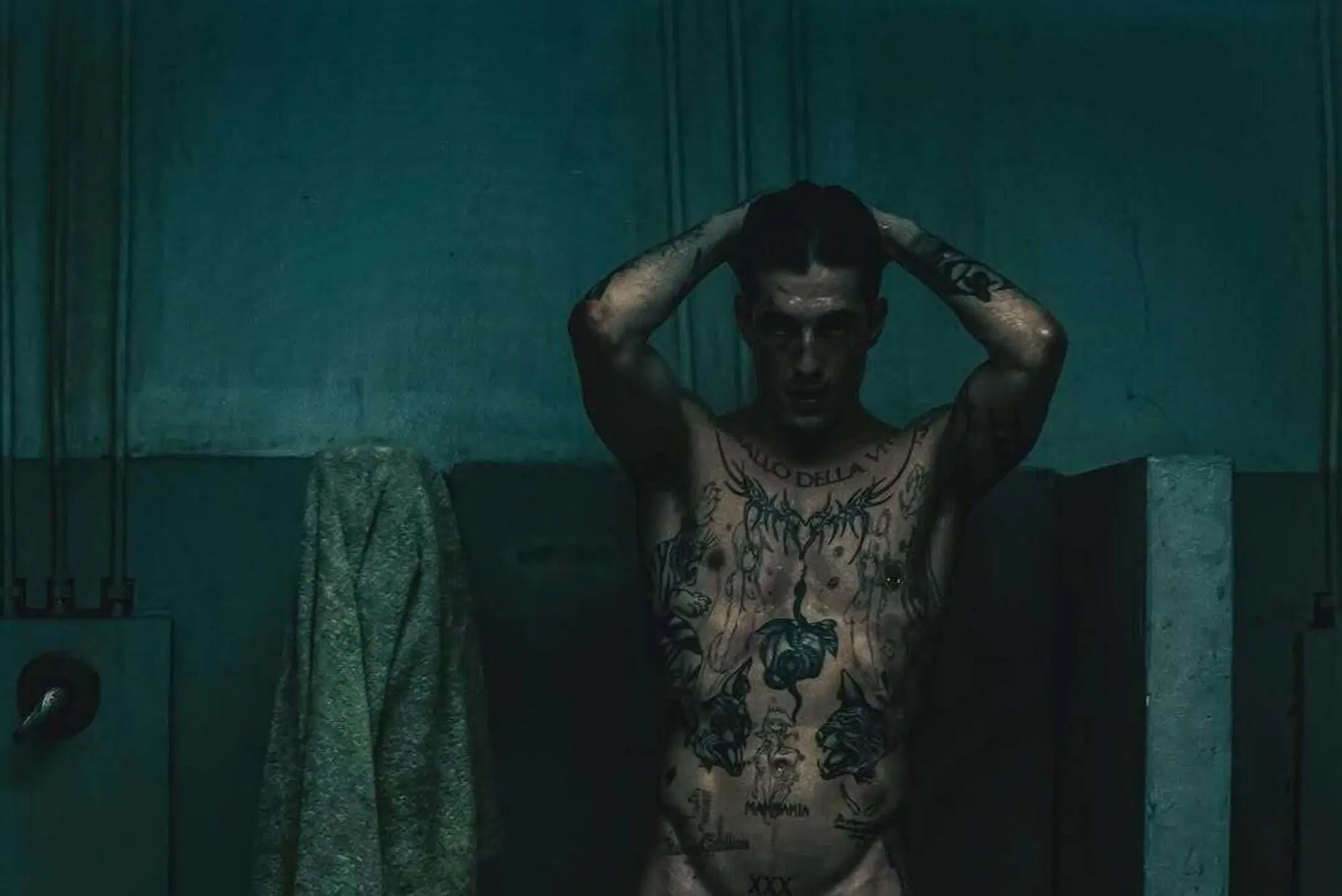 Le immagini nel post di Damiano David per il lancio di Next Summer