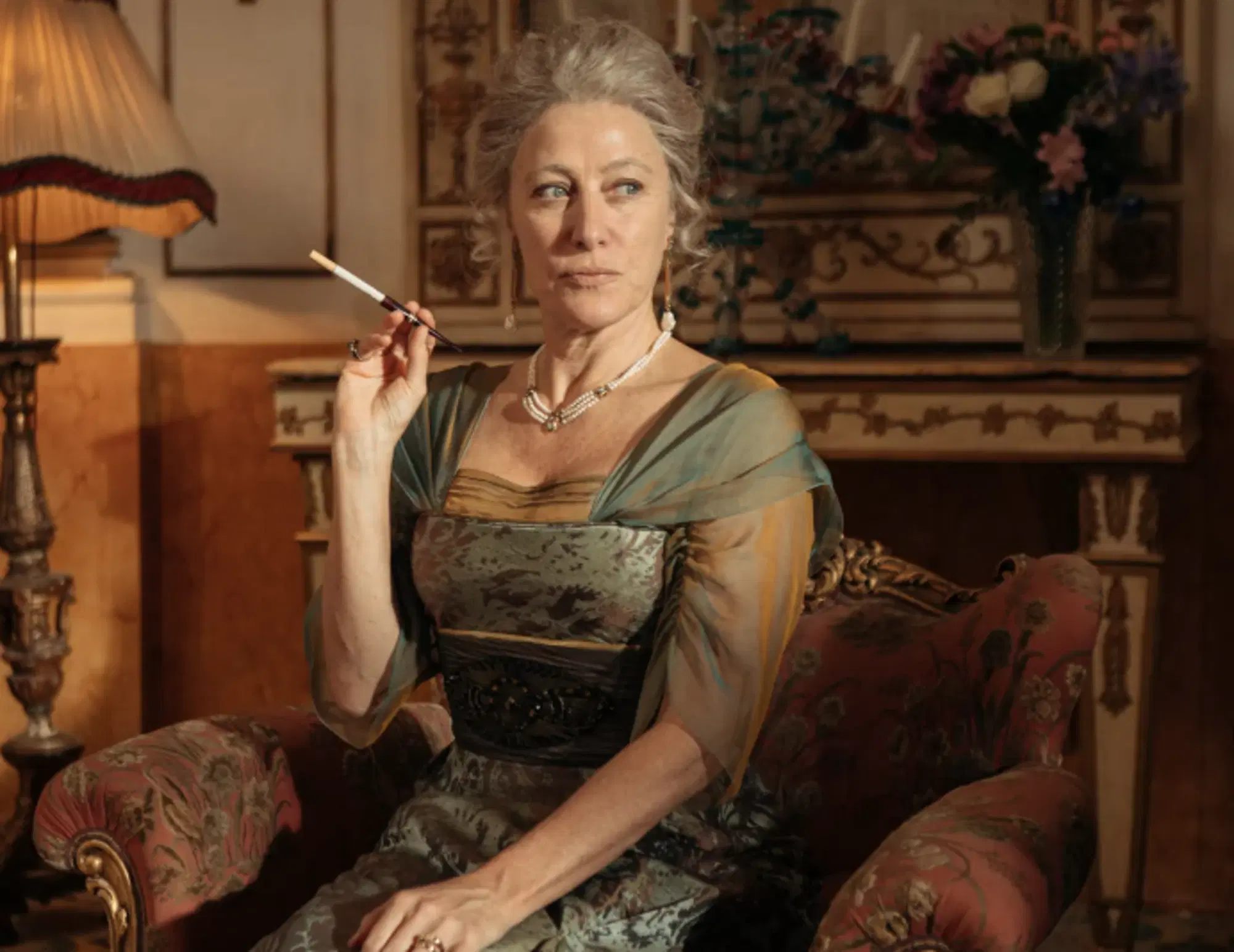 Valeria Bruni Tedeschi &egrave; la contessa Brandiforti in L'arte della gioia