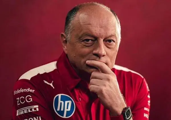 L&rsquo;enorme lezione di Frederic Vasseur, che sulla rivalit&agrave; tra Lewis Hamilton e Charles Leclerc parla chiaro: &ldquo;Per vincere il mondiale serve la competizione tra i due&rdquo;
