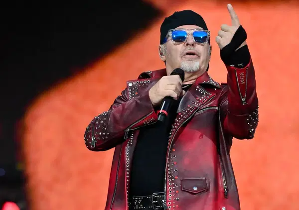 Perch&eacute; le star italiane tacciono sul furto legalizzato di musica con l'IA? In Inghilterra si uniscono in un disco (muto), qui a parte Vasco, Guccini, Giorgia e D'Alessio...