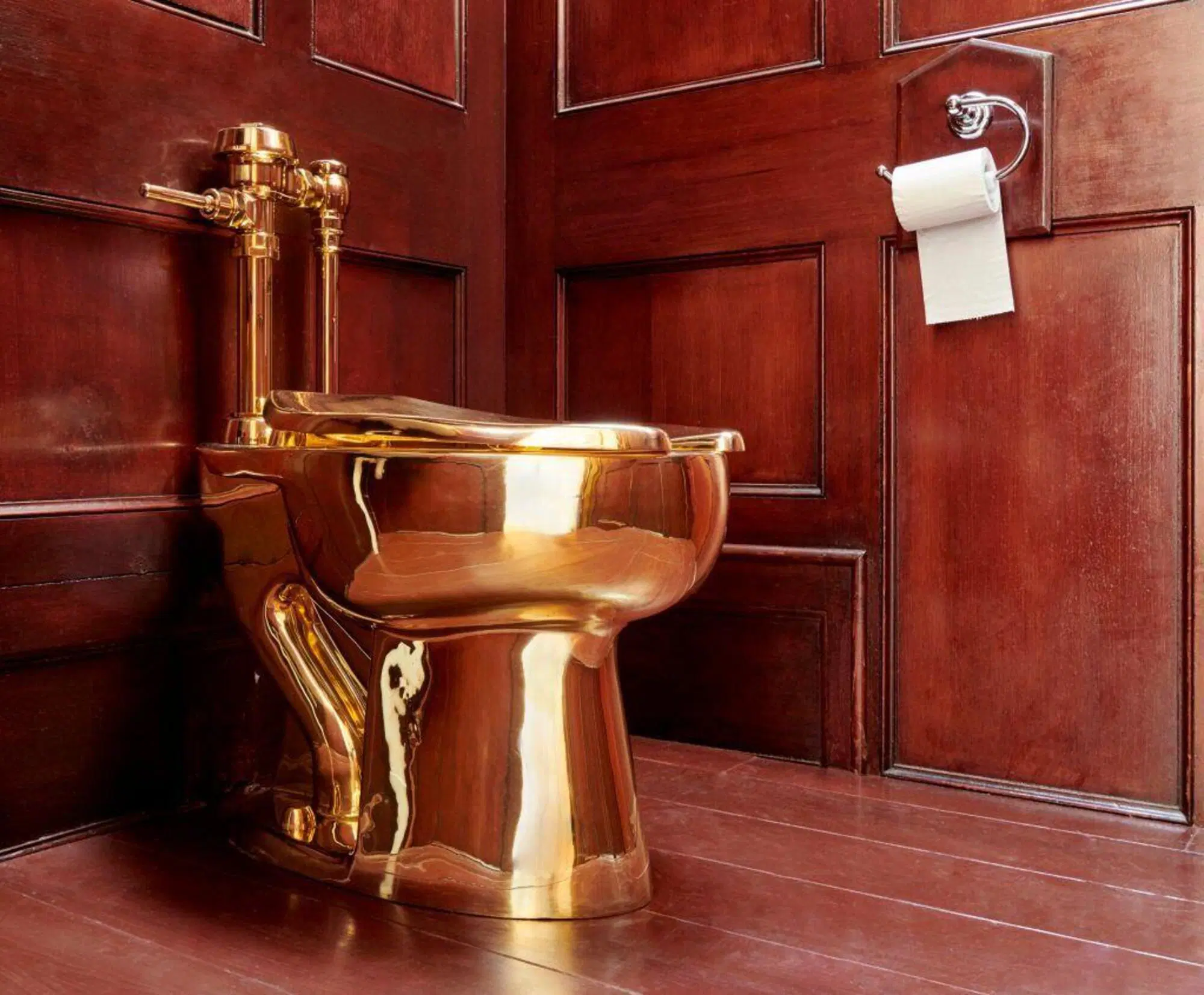 Il water d'oro di Cattelan