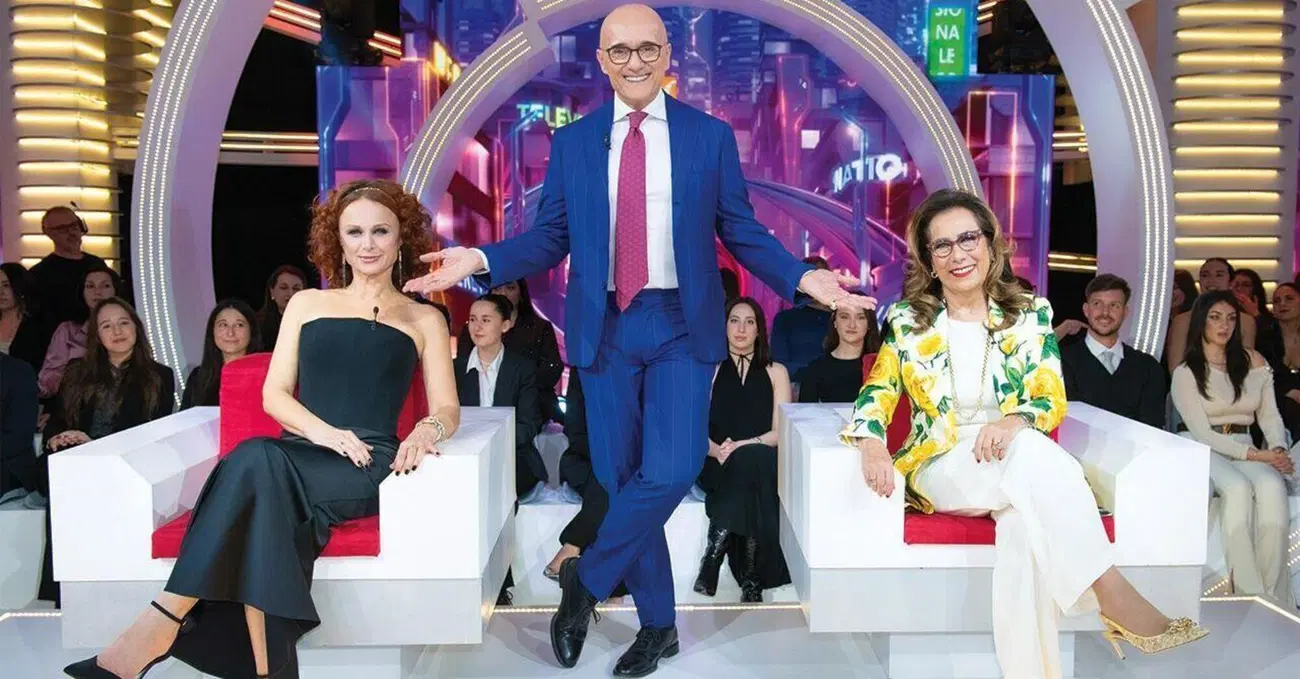 Mediaset senza reality &egrave; morta? Il Grande Fratello chiude e torna Gold, The Couple (con Ilary Blasi) e L'Isola dei famosi (con Veronica Gentili?) su Canale 5, Rete 4 e Italia 1 fossilizzate. Ma gli ascolti... 