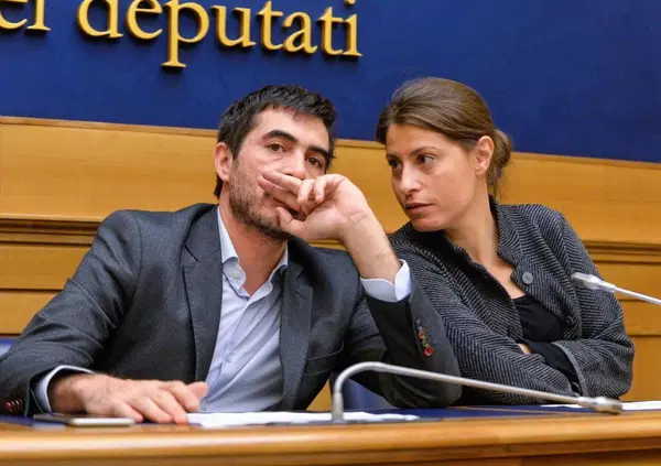 Ora l&rsquo;auto elettrica per gli ambientalisti &egrave; una vergogna perch&eacute; Musk &egrave; &ldquo;nazista&rdquo;? Le capriole sulla Tesla di Fratoianni e Piccolotti (Verdi e Sinistra) e il tafazzismo di dire &ldquo;l&rsquo;abbiamo pagata poco&rdquo; (47 mila euro!). E Gramellini&hellip;