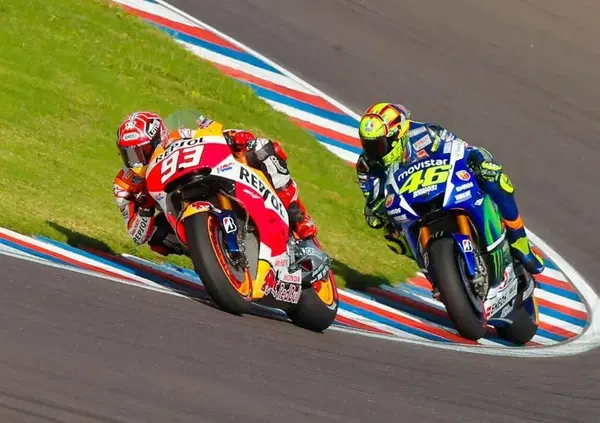 Valentino Rossi, Marc Marquez, il 2015: la MotoGP in Argentina deve ancora battere il record con cui il 46 ha cambiato la storia delle corse. Com'&egrave; possibile?