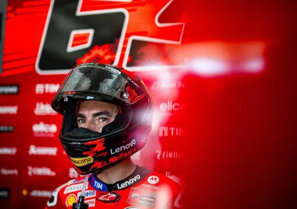 Signori, Pecco Bagnaia ha gi&agrave; un'altra faccia: &ldquo;Con la squadra ci siamo trovati, abbiamo parlato e deciso molte cose&rdquo;