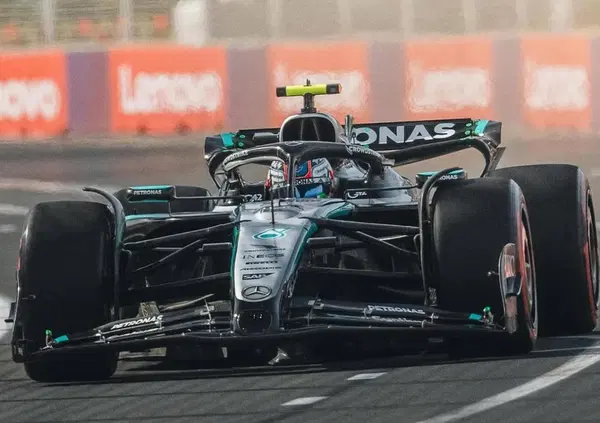 Kimi Antonelli, dalla sfiga in curva 6 all&rsquo;errore di Mercedes: &ldquo;Ho distrutto il fondo con della ghiaia". E sul primo tentativo con le gialle&hellip;